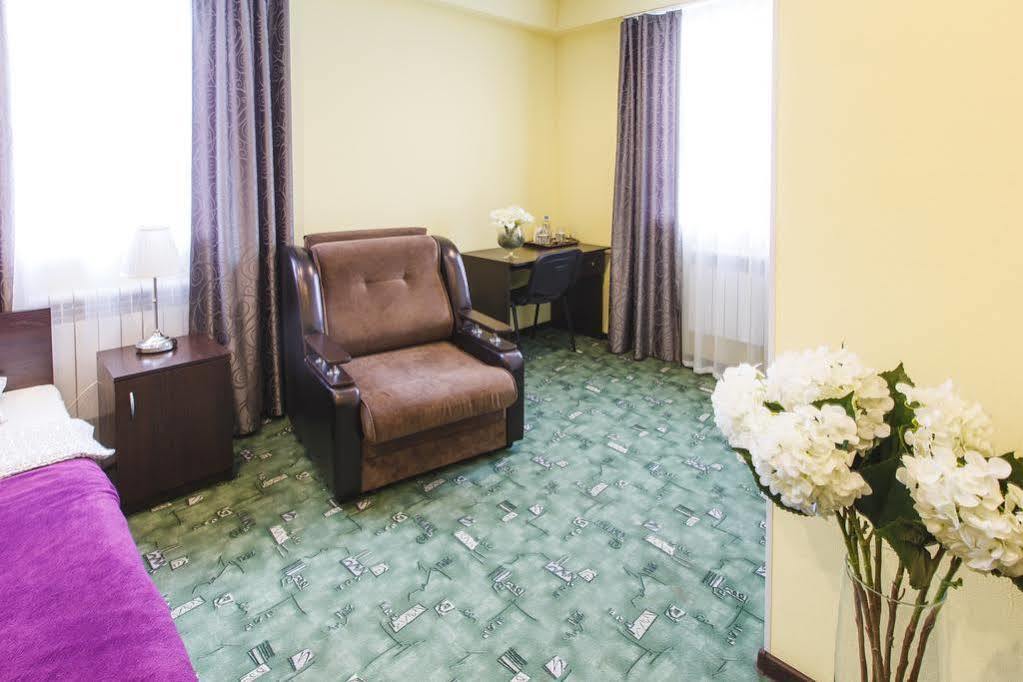 טומסק Asti Rooms Hotel מראה חיצוני תמונה